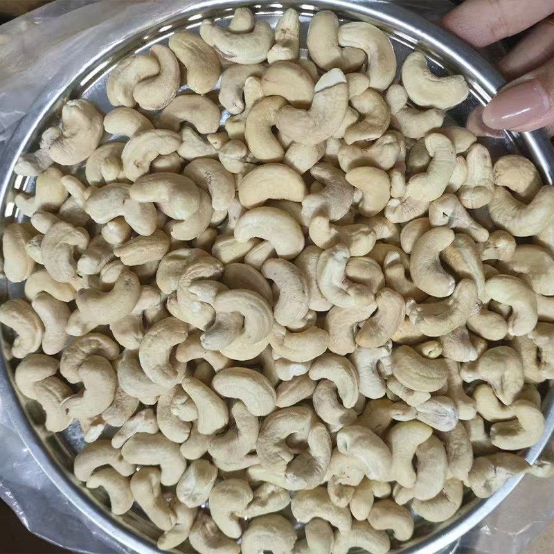 W 320 Cashew high quality
